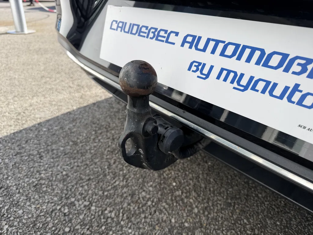 Volkswagen Golf 8 d'occasion à vendre proche du Havre : découvrez cette berline diesel TDI 150 finition Active