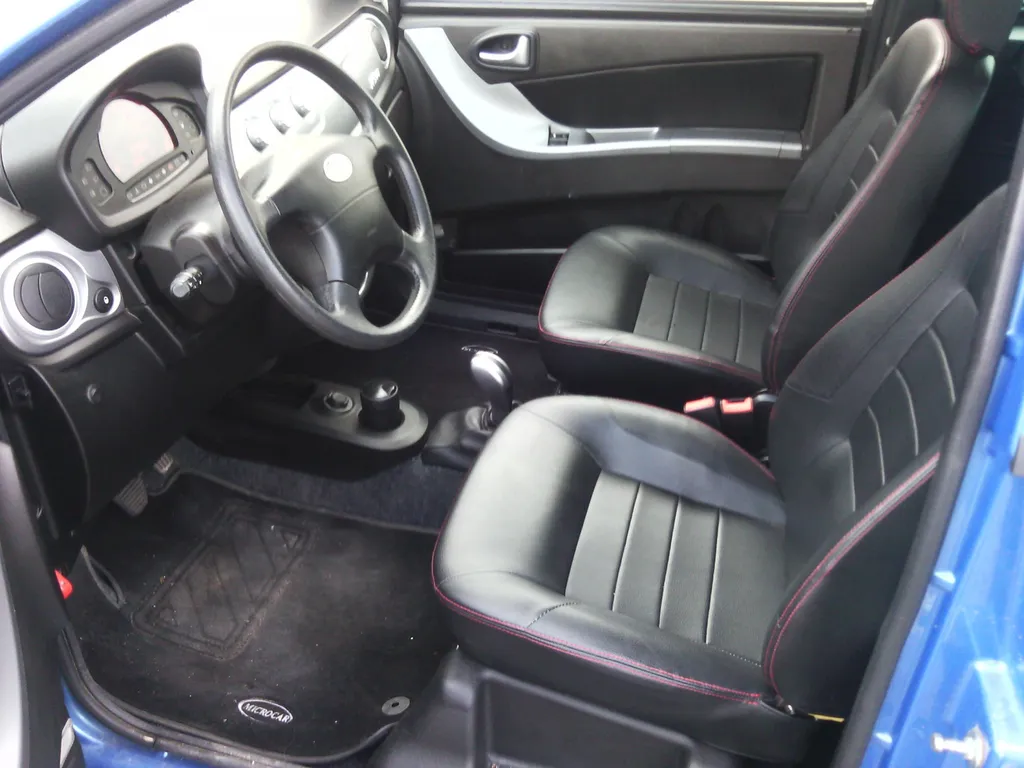 Voiture sans permis occasion Microcar MGO DCi Marseille Plan de Campagne.