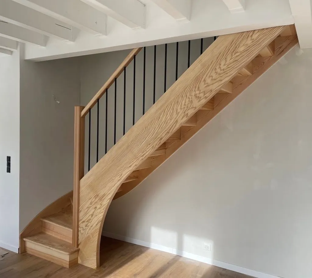 Garde-corps bois sur mesure : fabrication artisanale et pose par un menuisier spécialisé en escaliers et agencement intérieur pour maisons individuelles