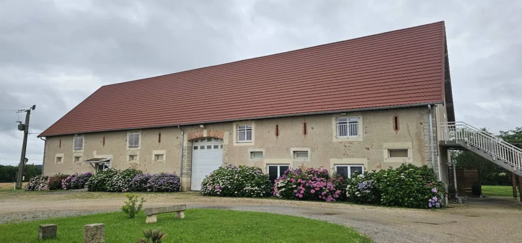 Tuile métallique anti grêle GERARD HERITAGE REDWOOD Le Domaine des Meynards 4