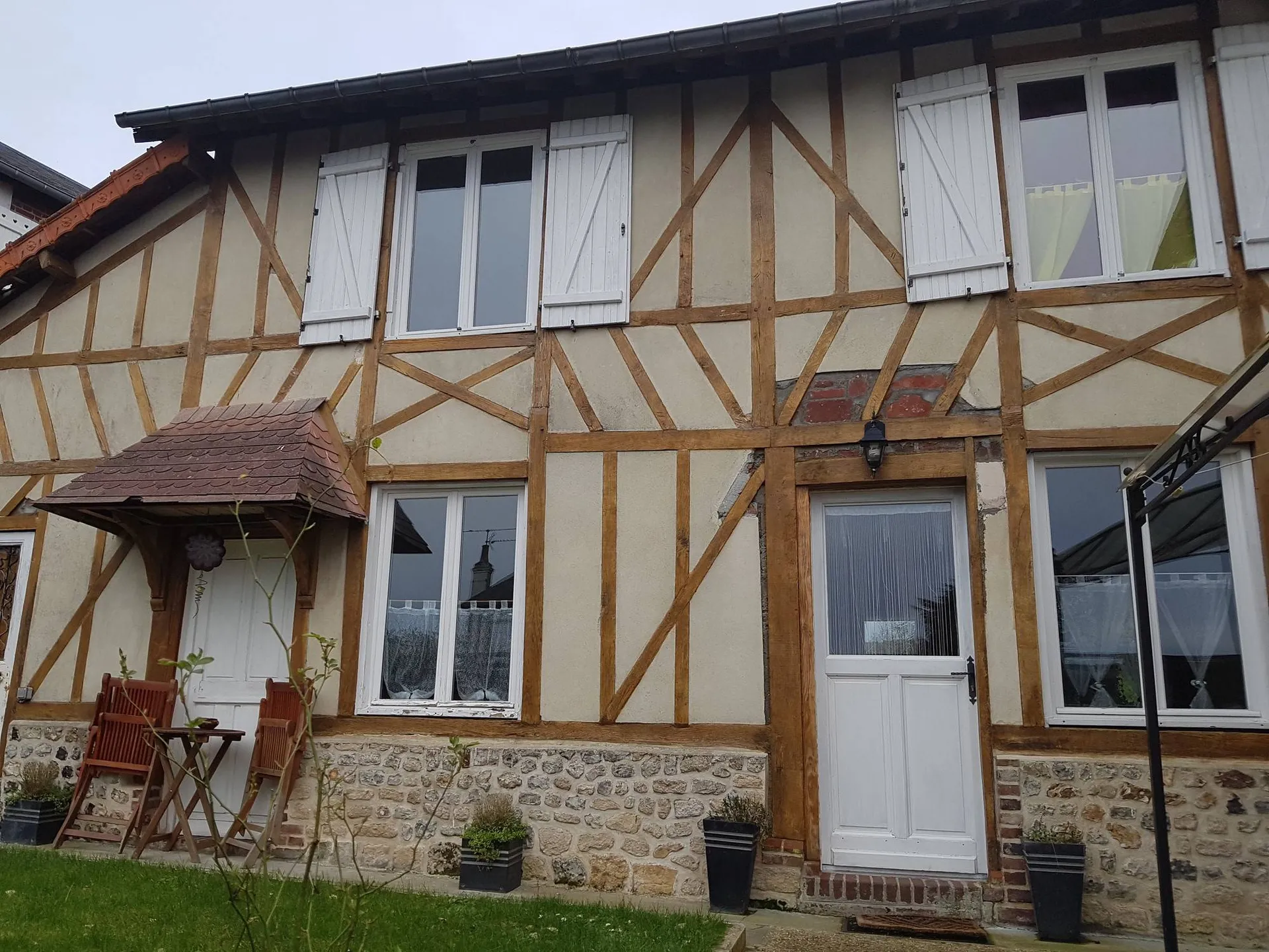 En vente maison à colombages à 5 minutes de la Capitale du Pays d'Auge 14100 LISIEUX