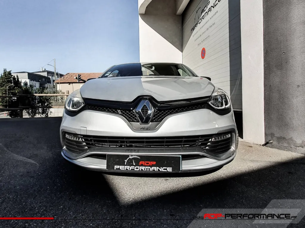 Installation Dump valve Forge Motorsport + Durite Rouge Forge Clio 4 RS 1.6 200 cv | ADP Performance