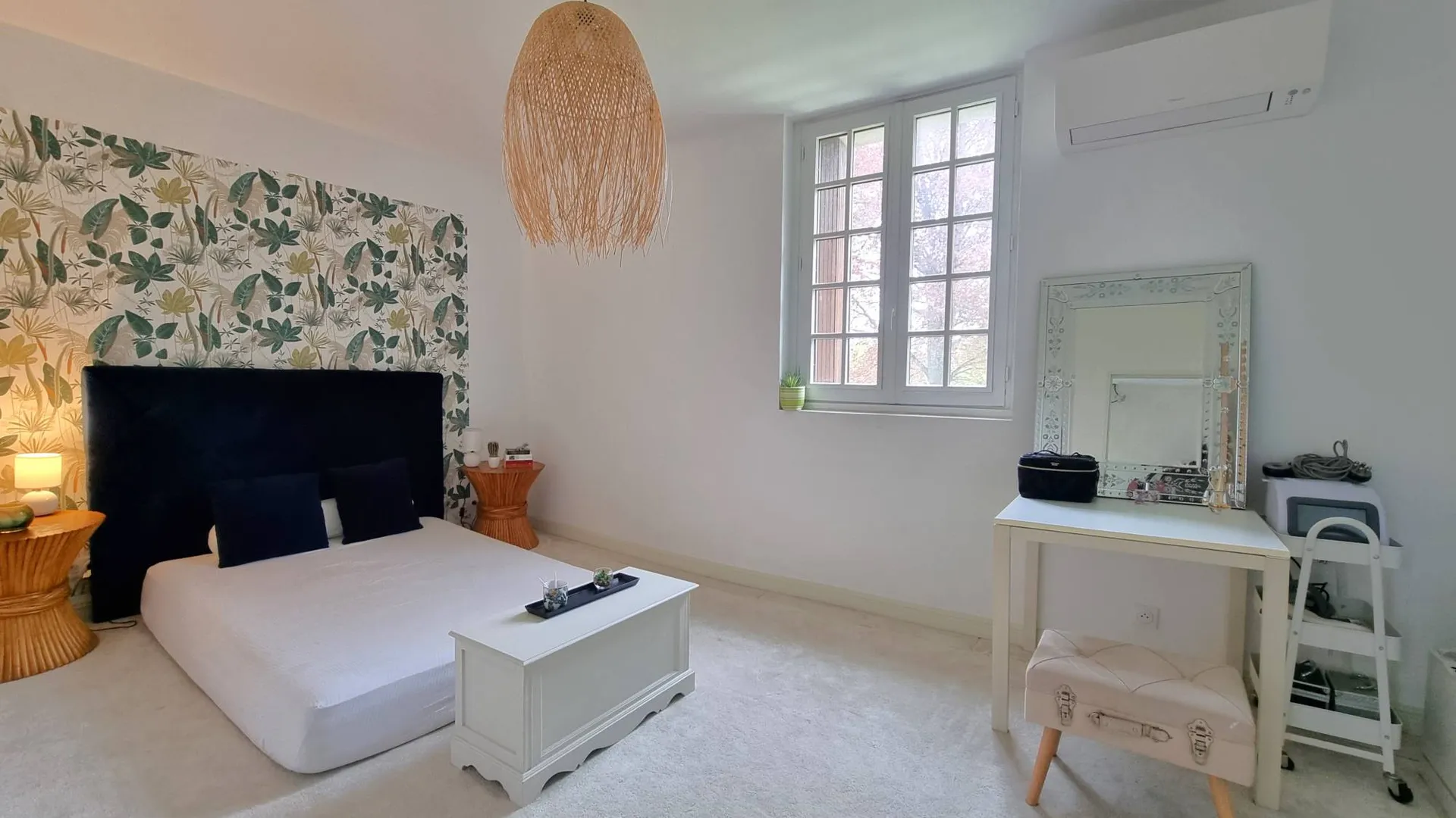 Belle propriété rénovée, de 166m² habitables à quelques minutes de la côte et à 20 minutes de l'axe Dieppe - Penly - Le tréport