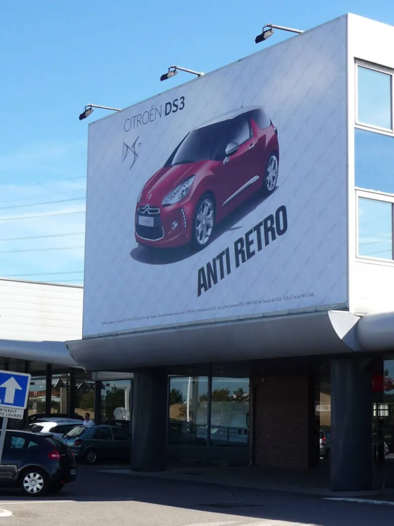 Impression Bâche publicitaire grand format Cirtoën concessionnaire lyon
