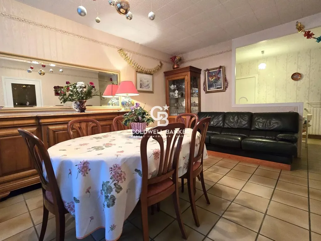 maison de caractère à vendre offrant de nombreuses possibilités d’aménagement pour résidence principale ou investissement locatif au mans