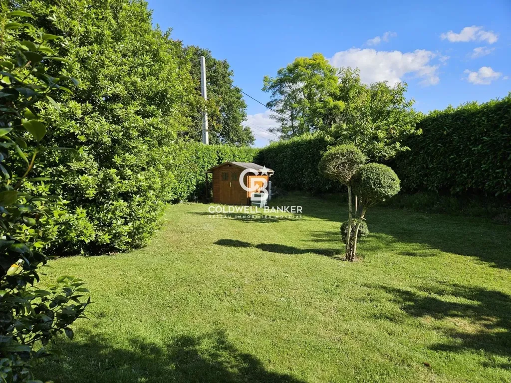 Un cadre paisible pour une maison de famille idéale à vendre