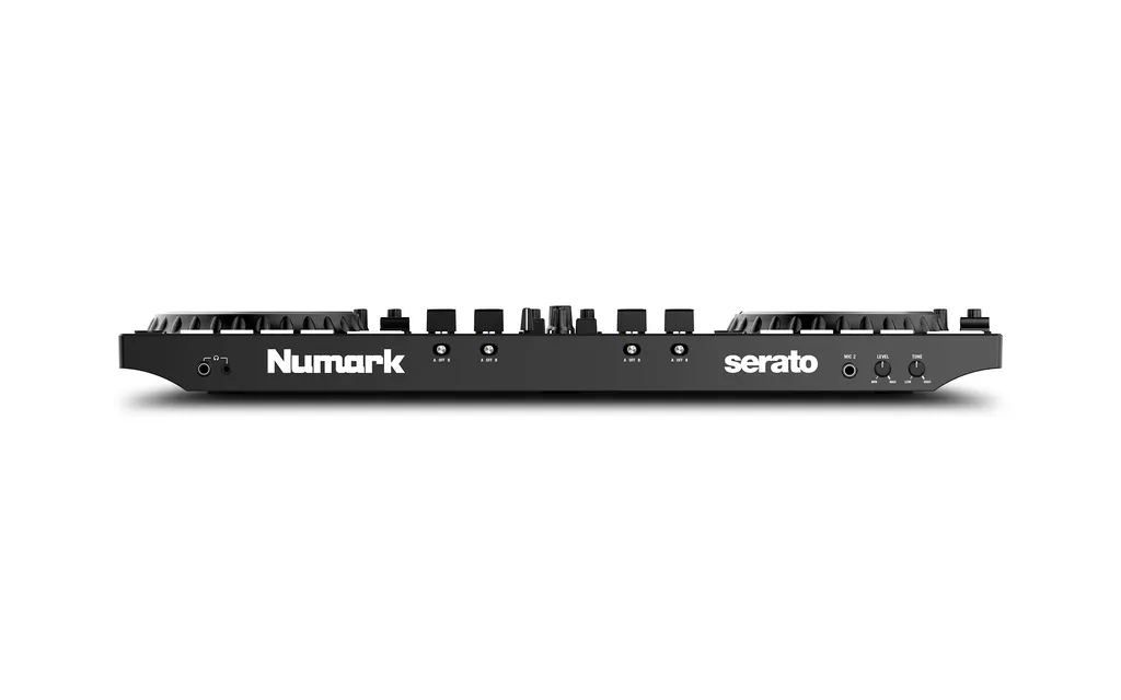 NUMARK NS4FX