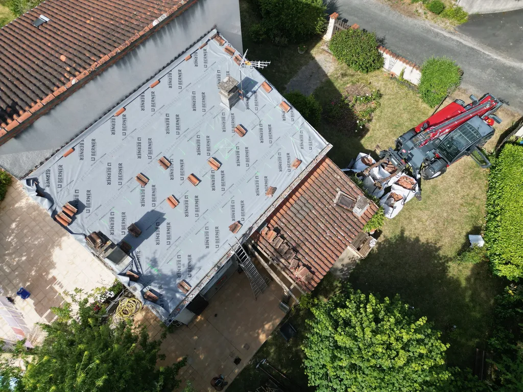 PLM Frères: Artisan charpente couverture zinguerie Toulouse et ses environs