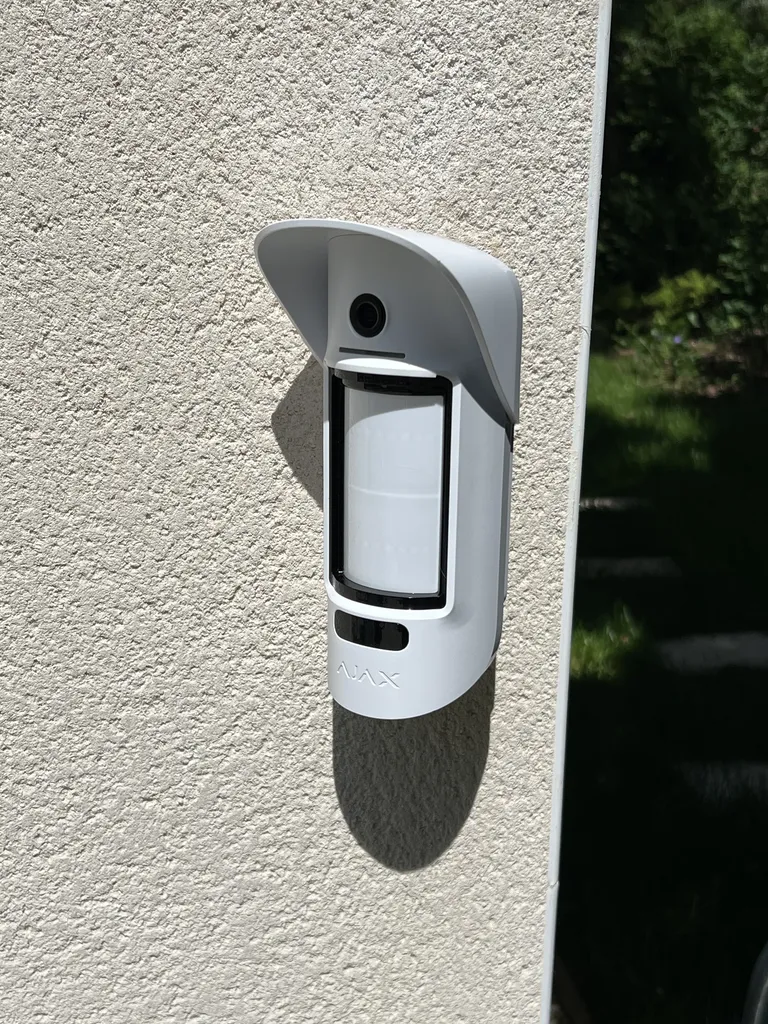 Notre zone d'activité pour ce servicePose d’alarme anti-intrusion à Villefranche-sur-Saône en Auvergne Rhône-Alpes 69 : protection extérieure et intérieure avec raccordement à la télésurveillance