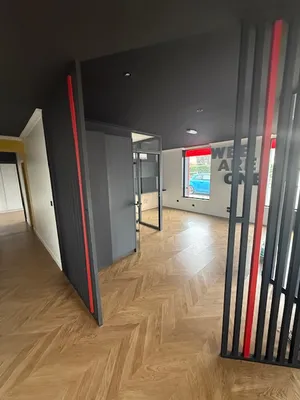 Local emplacement n°1 en location à Poissy, visibilité exceptionnelle adresse stratègique