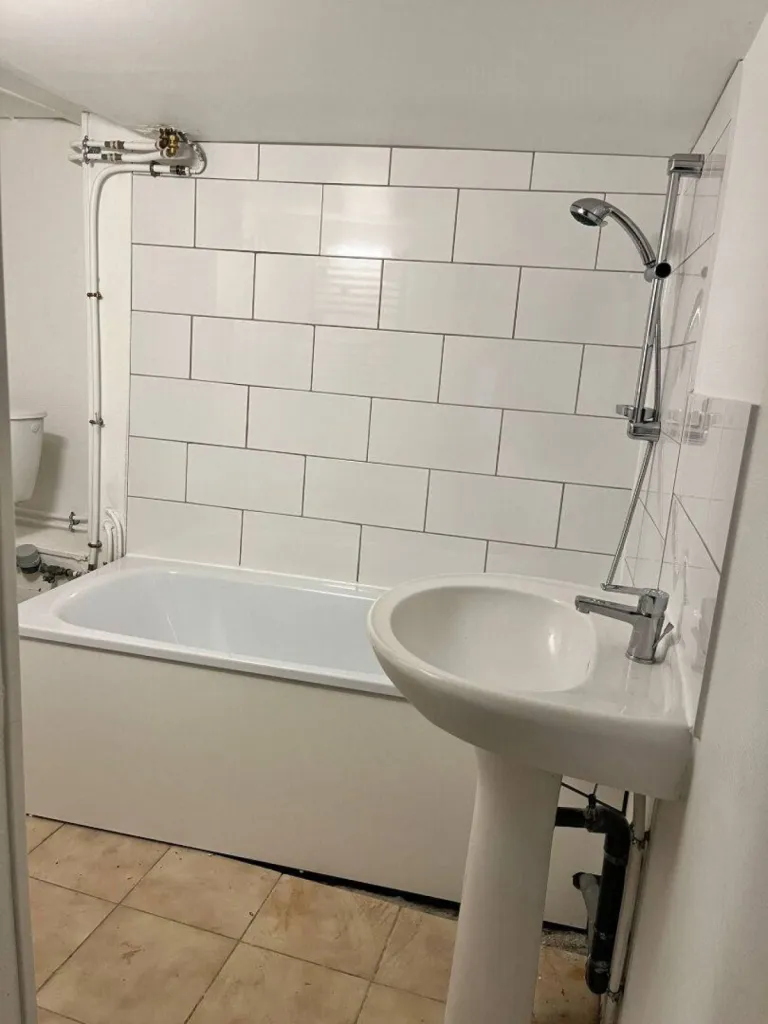 Situé au rez-de-chaussée