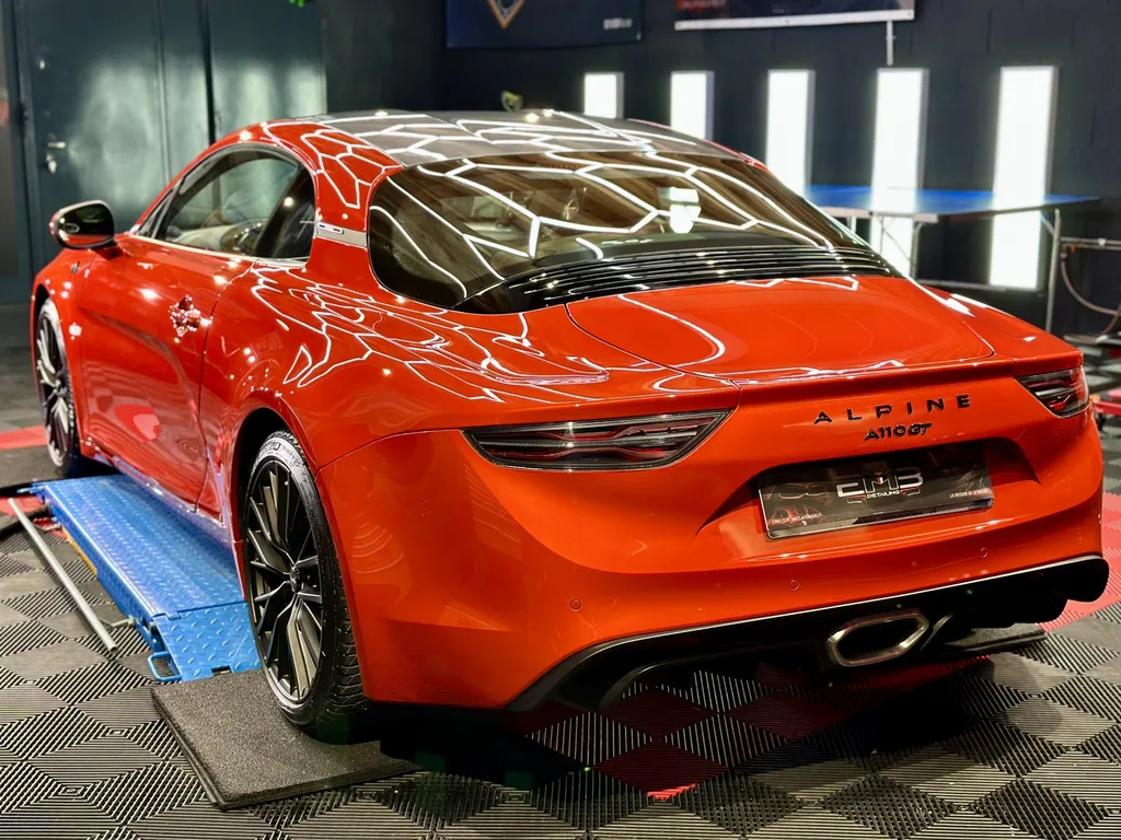 Spécialiste Protection carrosserie film PPF et traitement céramique Lyon Alpine A110 