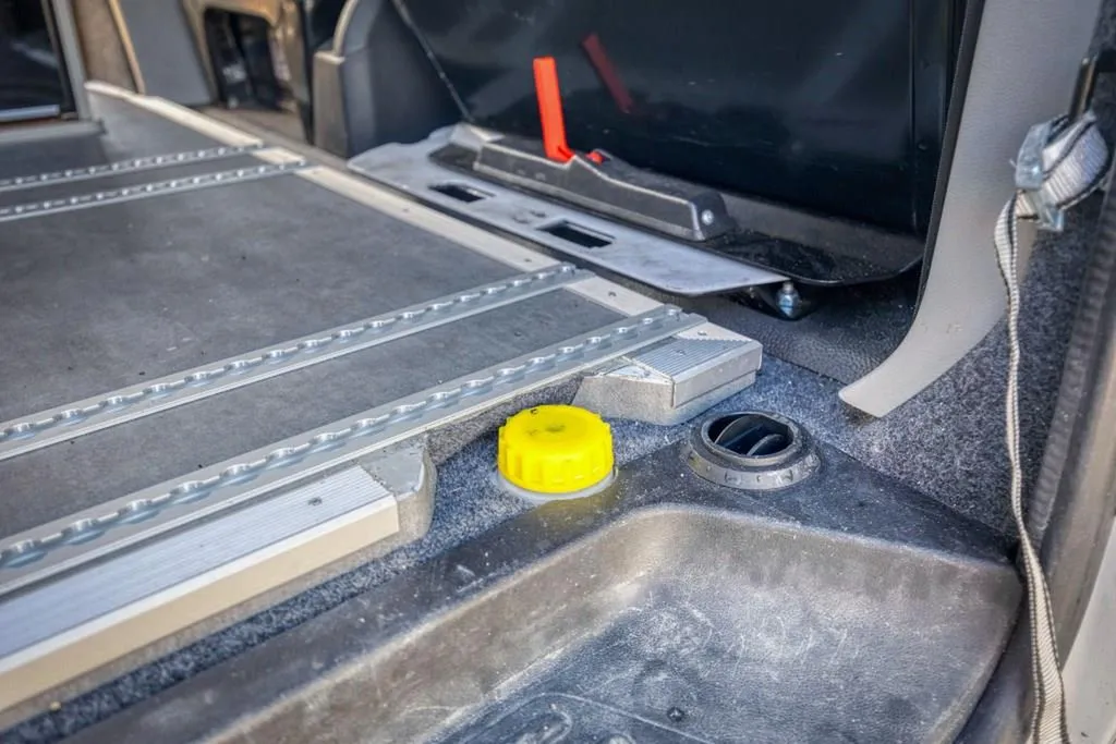 Aménager son VW T6 Court à Chambéry : van compact à finition bois grange pour les escapades savoyardes