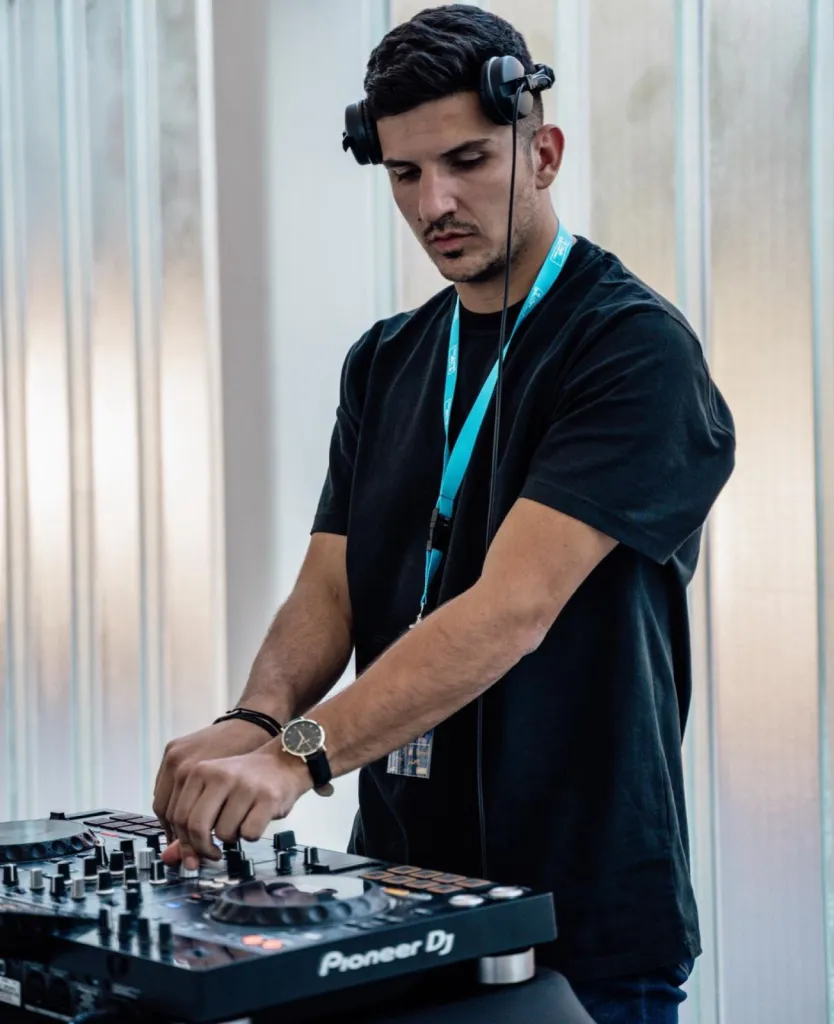 DJ professionnel pour événements privés et professionnels proche Toulouse & Bordeaux – LWE Agency