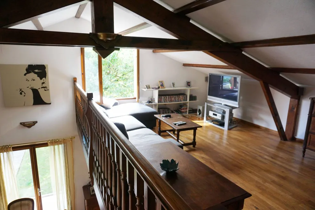 Aménagement d'un espace TV dans les combles à Villefranche sur Saône 