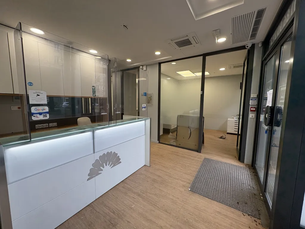 Location - Boutique 152 m², Gobelins, Avenue des Gobelins 75013 PARIS