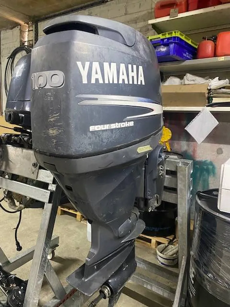 Acheter un moteur hors bord d'occasion dans le sud du Morbihan