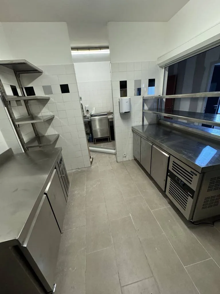 Installation d’une Cuisine Professionnelle à Marseille : JCAI Réalise un Projet de A à Z pour une Association Locale