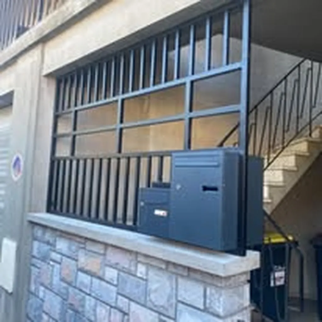 Fabricant et poseur de Clôture Acier thermolaquer sécurisé pour maison à Muret en Haute-Garonne