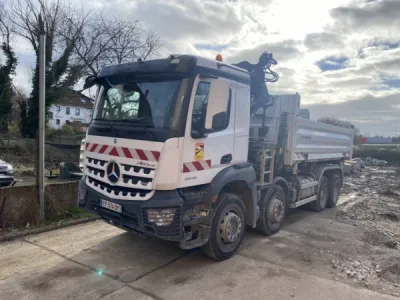 Camion Mercedes AROCS 3245 bi-benne avec grue à louer à Strasbourg 