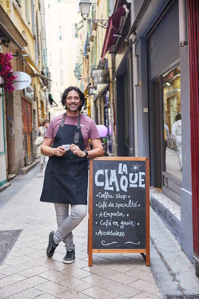 la claque café boutique