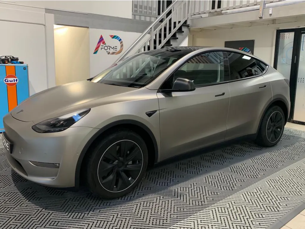 Total Covering sur Tesla Model Y 
