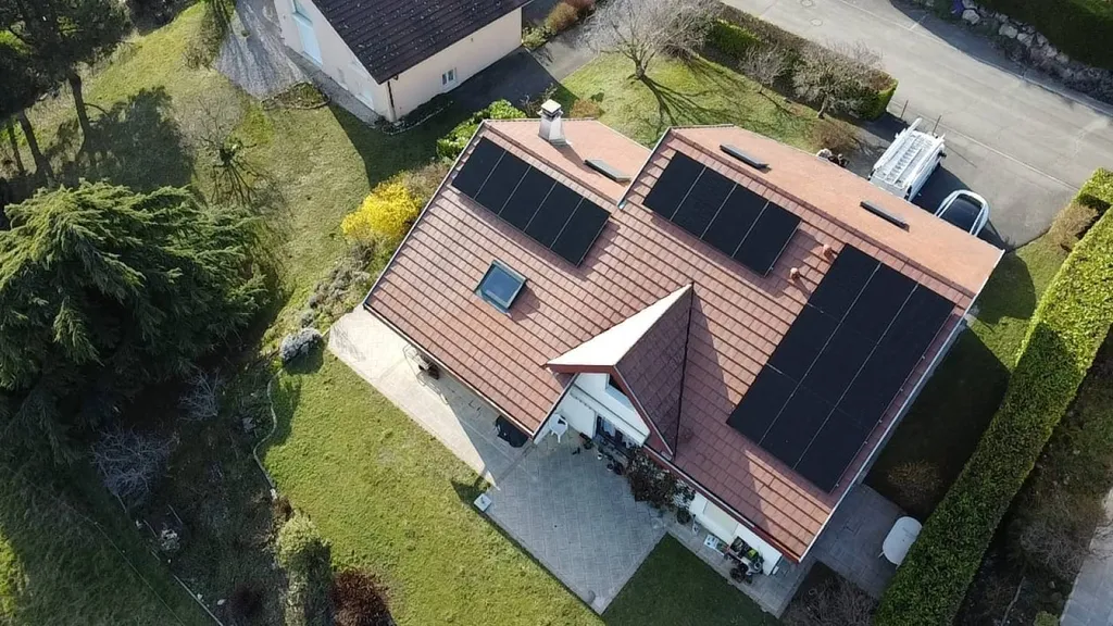 Pourquoi choisir l'autoconsommation avec une installation solaire photovoltaïque dans le Pays de Gex