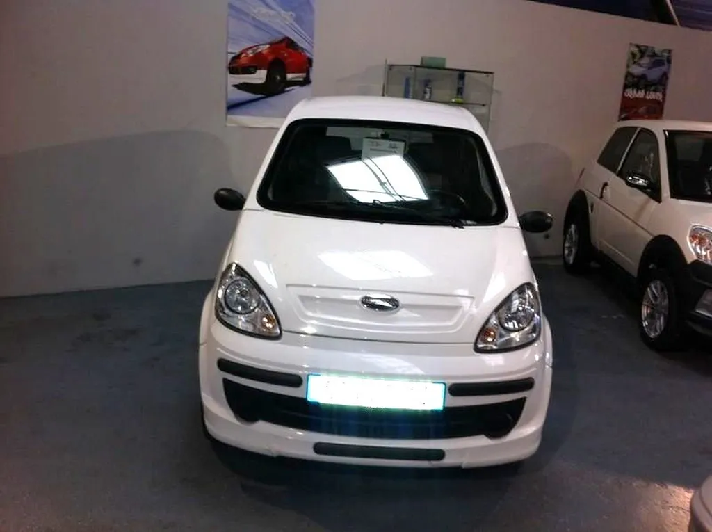 Voiture sans permis occasion Microcar Marseille M'GO année 2009