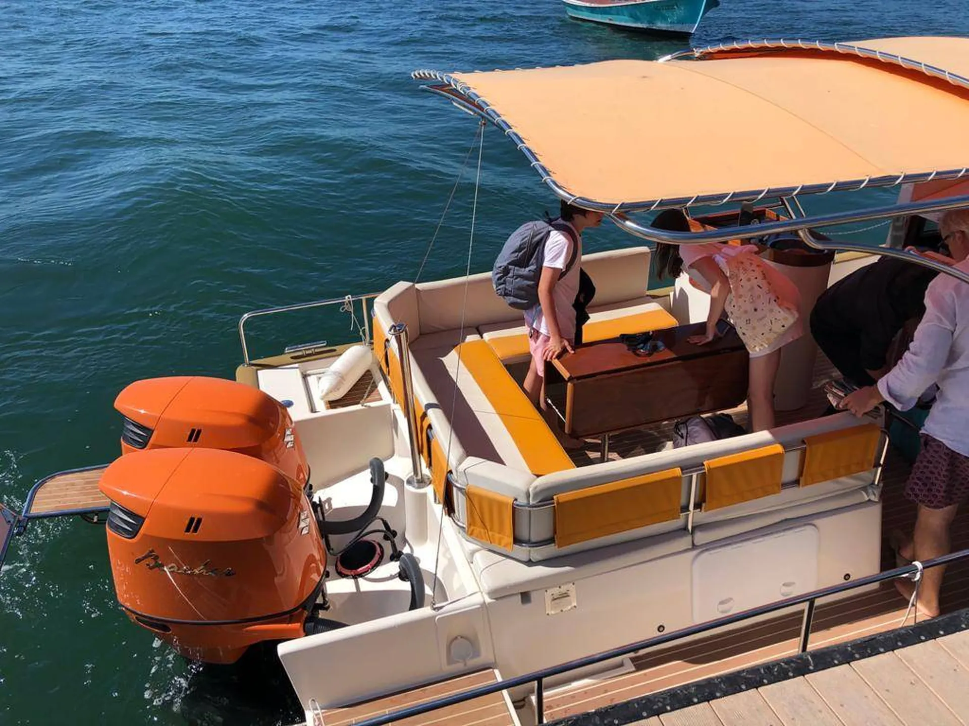 Location d'un bateau Beacher V10.2 CROISIERE à Arcachon ou le Cap Ferret - Bassin d'Arcachon