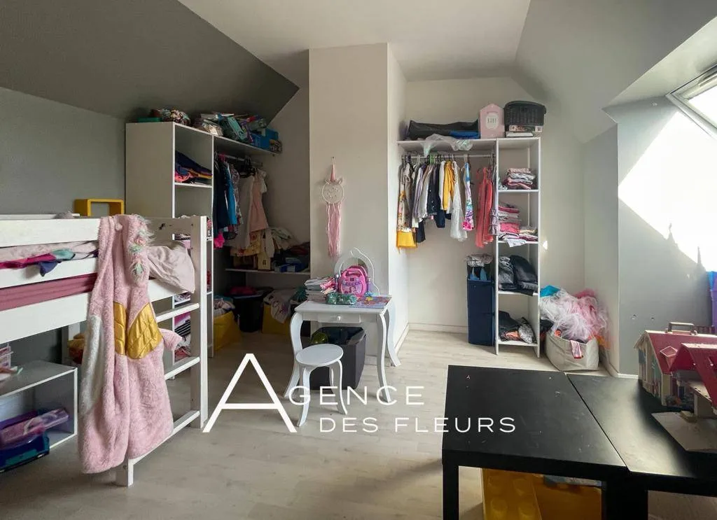 A vendre pavillon sous décennale de 90 m² sur la commune de GRAND BOURGHTEROULDE 27520