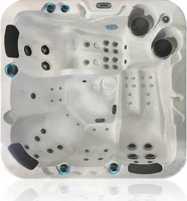 jacuzzi canadien 5 places