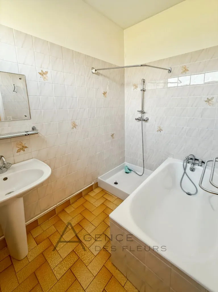 À vendre maison plein-pied de 100 m² sur un terrain de 1632 m² située à La Londe