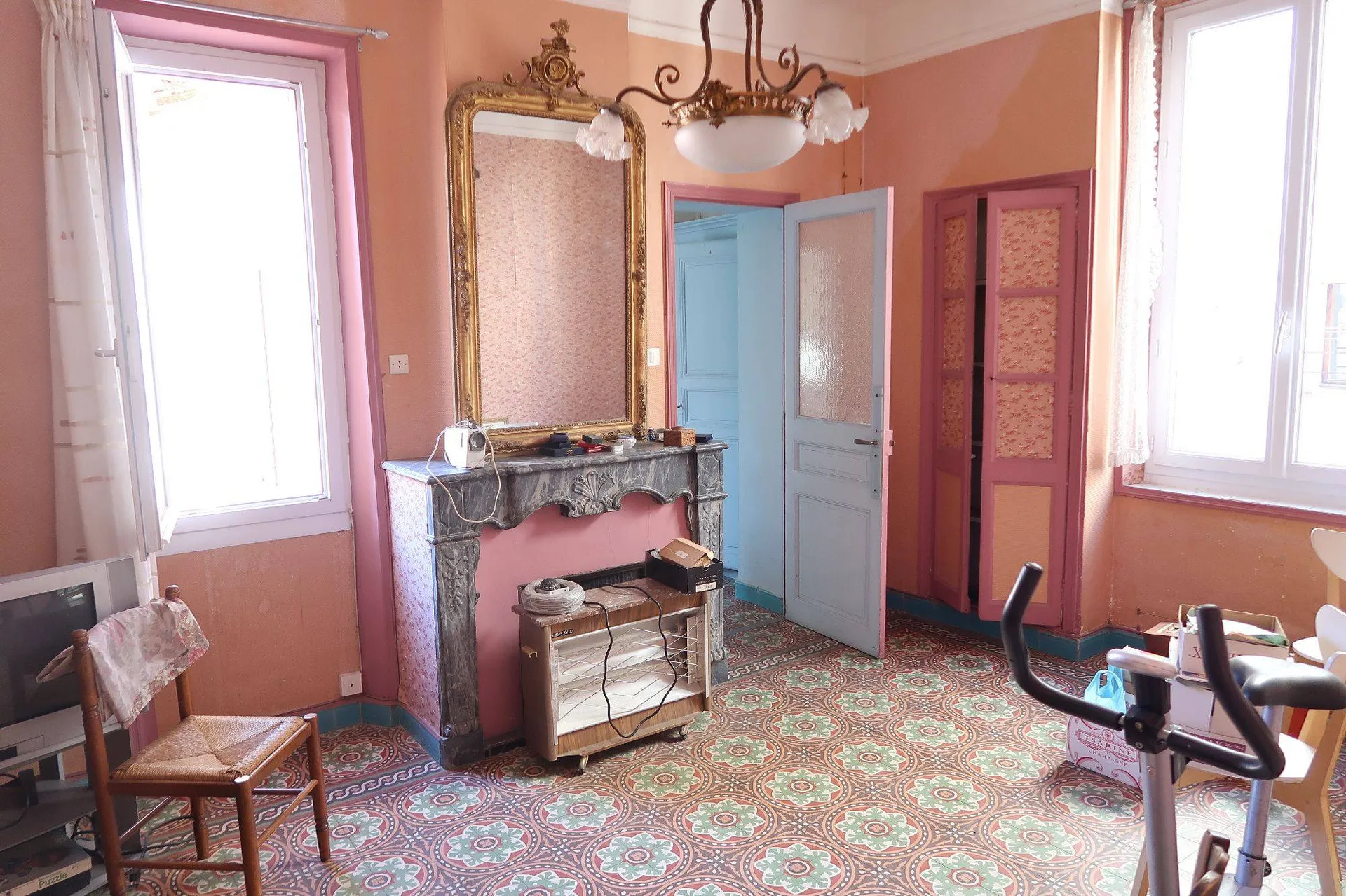 Cassis immeubles à vendre avec toit-terrasse