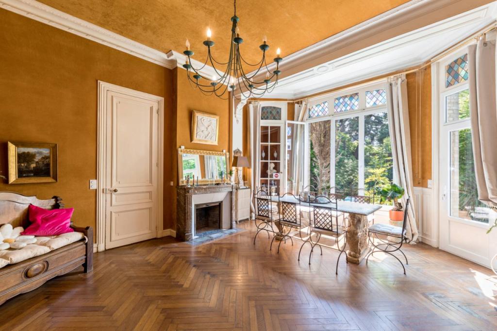 https://www.jourdainneaktion.fr/nos-biens-a-la-vente-immeubles-w1.html