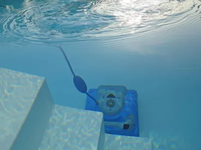 Quel robot nettoyeur dois-je choisir pour laver ma piscine à Beynost, proche de Lyon ?