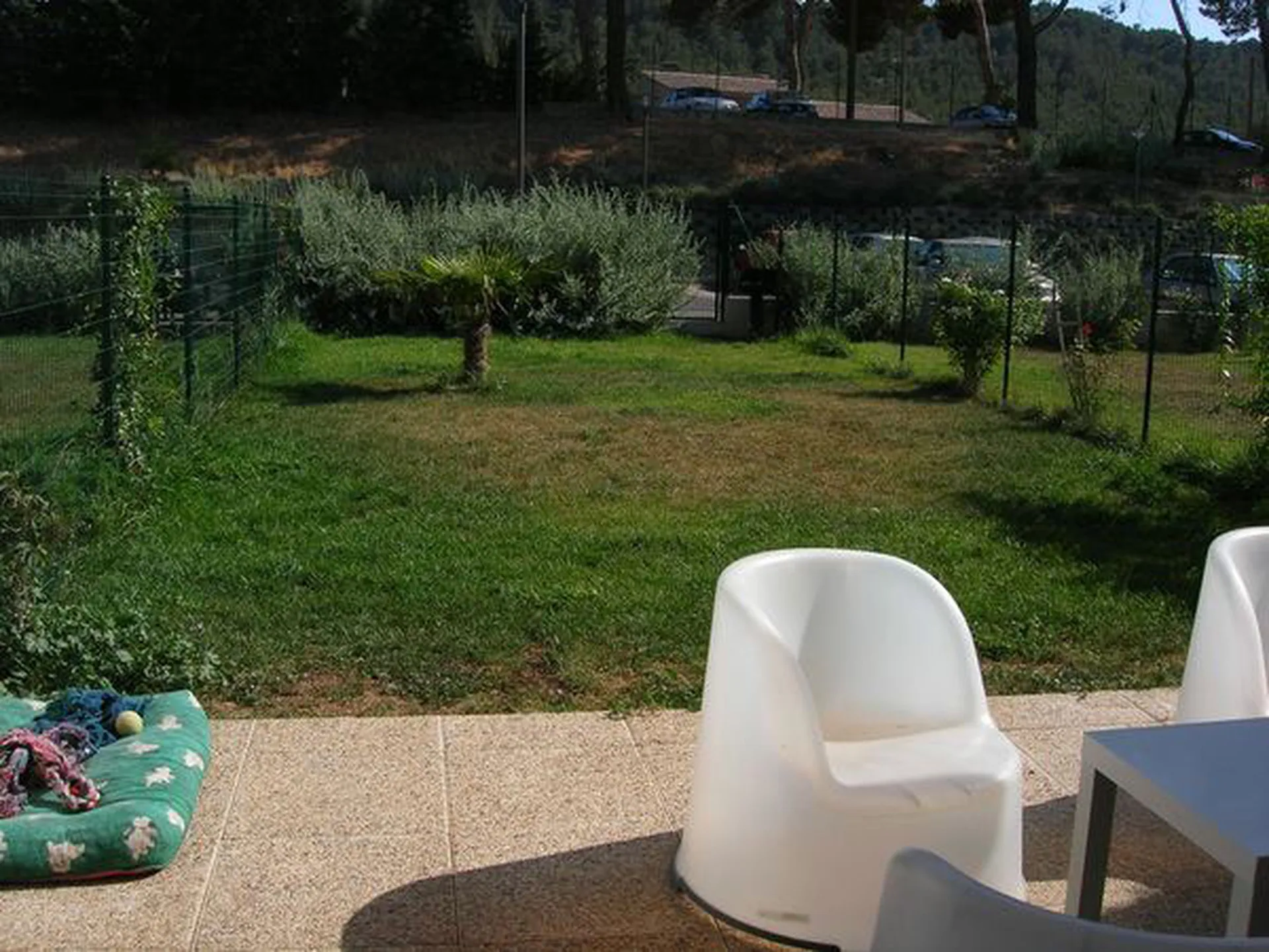 Vente appartement Roquefort La Bédoule en rez de jardin avec vue pins