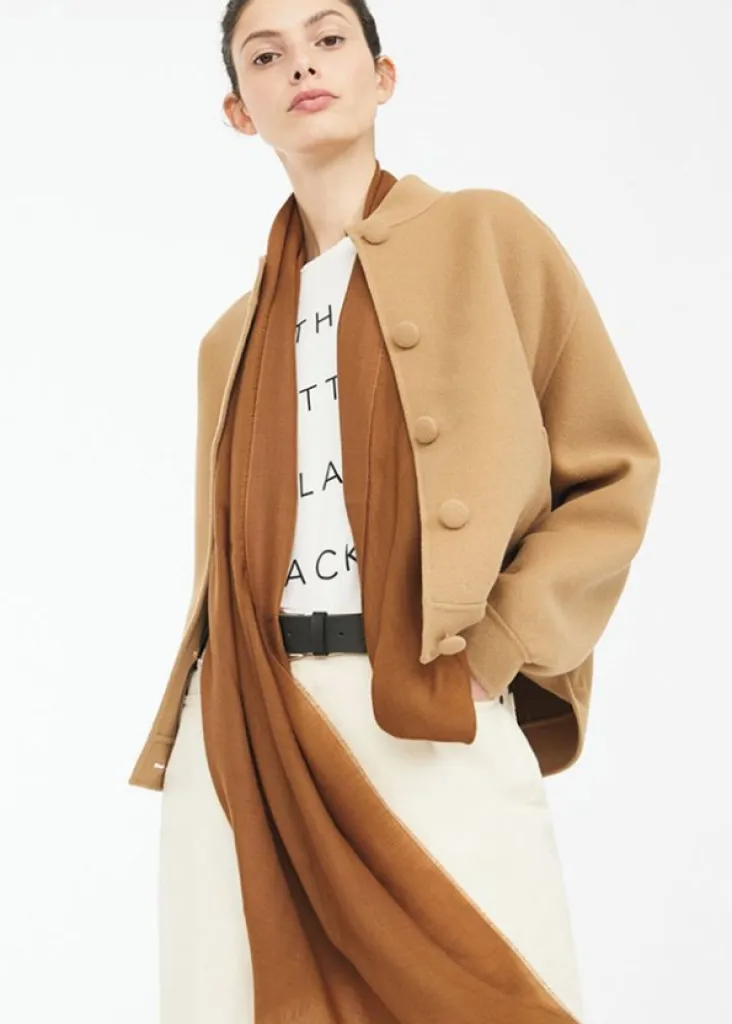 WeekEndMaxMara le vestiaire idéal à porter tous les jours en ville et le week-end à la campagne.