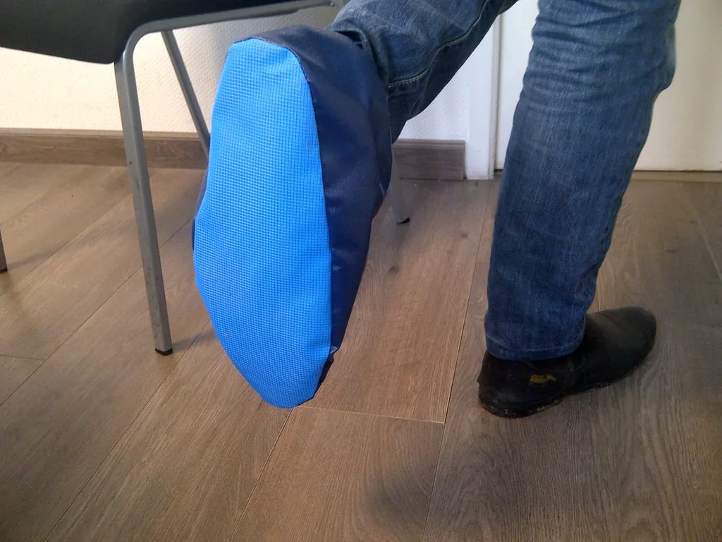 SURCHAUSSURES RIGIDES POUR PISCINES PUBLIQUES