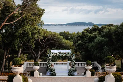 chuppah on the beach for wedding in corsica