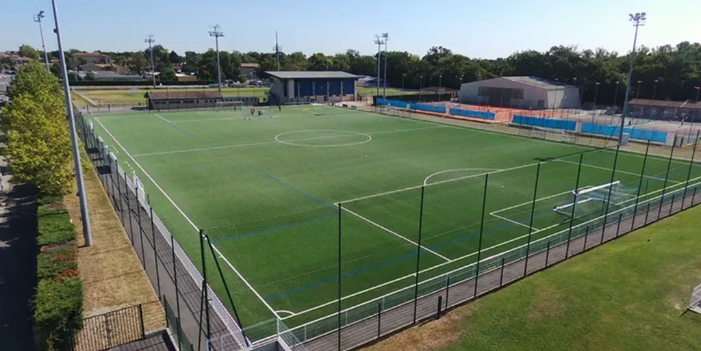 Réalisation d’un terrain de football synthétique à Tournefeuille en haute garonne