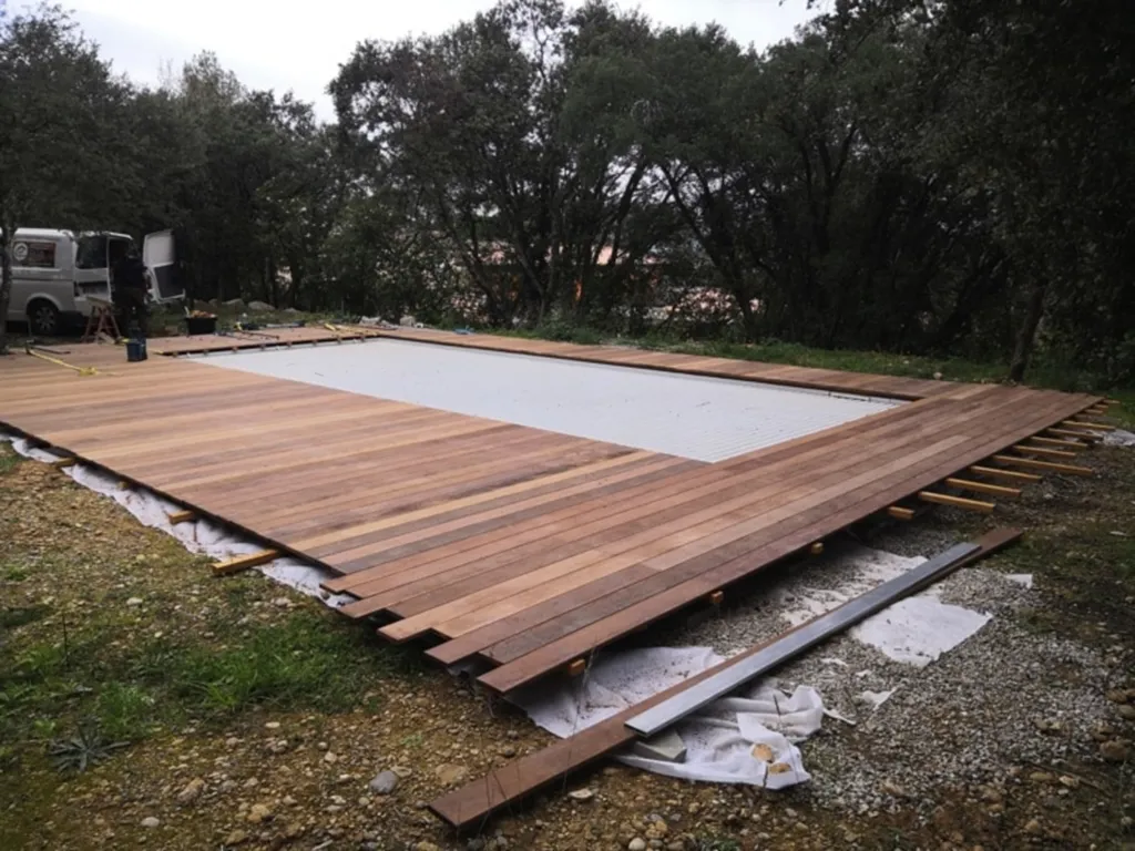Terrasse en bois exotique Ipé de 77 m²  un aménagement haut de gamme, durable et sans entretien à Montferrier-sur-Lez Proche de Montpellier