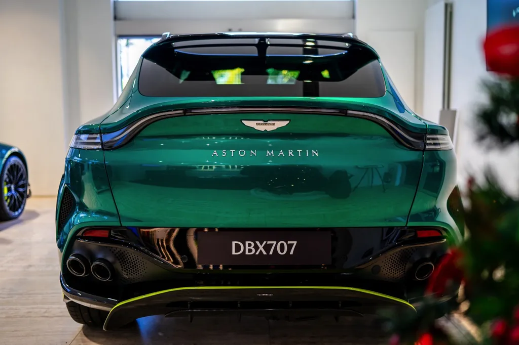 traitement céramique Lyon Aston Martin DBX 707 AMR 