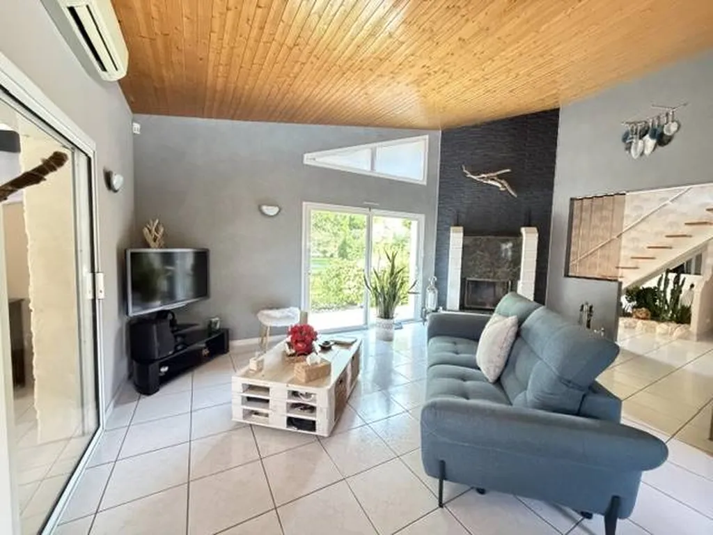 MAISON 4 CHAMBRES SUR GRAND TERRAIN