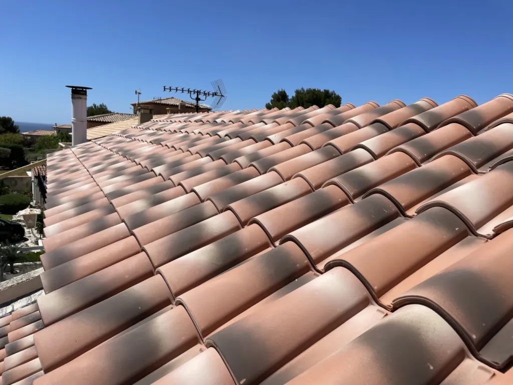 Changement de toiture avec rénovation de charpente et isolation sur Ensuès-la-Redonne 13820 près de Martigues