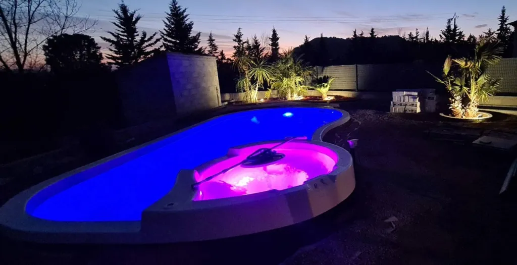 éclairage piscine sur Vidauban
