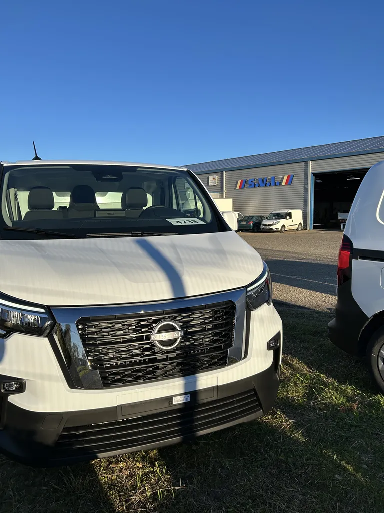 Vente de fourgons Nissan Primastar pour transport professionnel et logistique à Arles et Nîmes