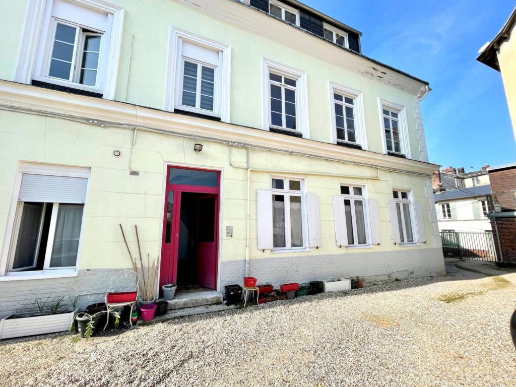 jourdainneaktion-agence-immobiliere-rouen-achat-vente-location-syndic-estimation-annonces-dpe-beauvoisine-haussmannien-t2-parking-rare-hypercentre-magnifique
