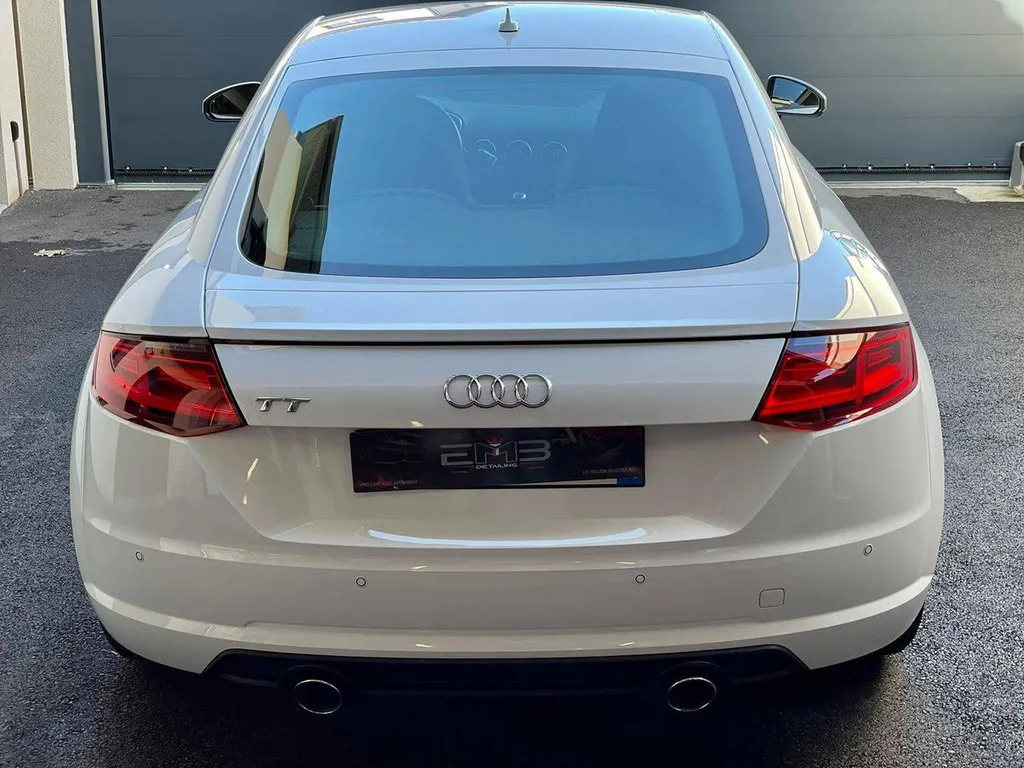 Traitement céramique Audi TT blanche à proximité de Brignais dans le Rhône