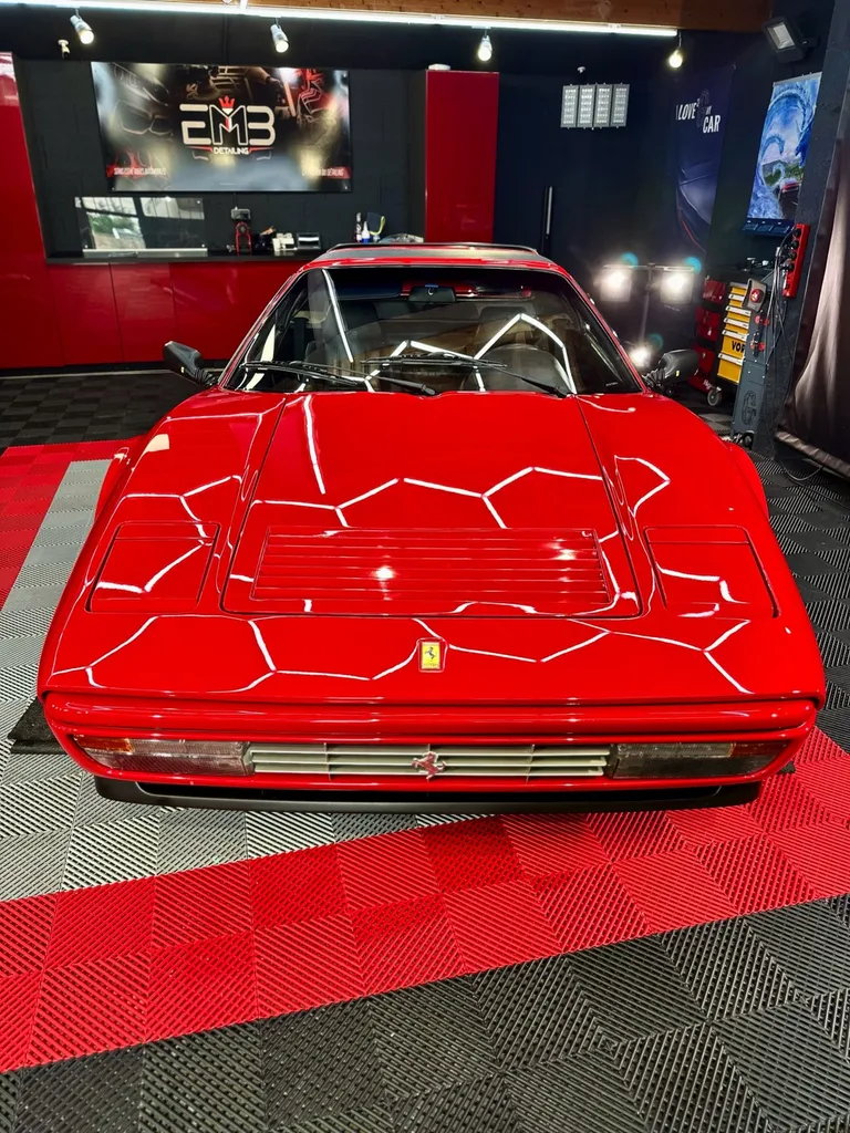 Traitement céramique lyon polissage carrosserie DETAILING Ferrari 328 GTS