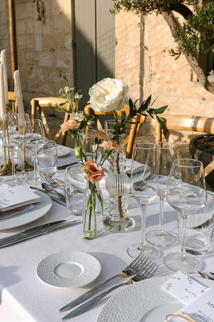 Alice et Jonas : Un mariage chic et élégant au domaine de Perrotin à Saint Emilien - Les Mariages de Mademoiselle L - Daria Walter